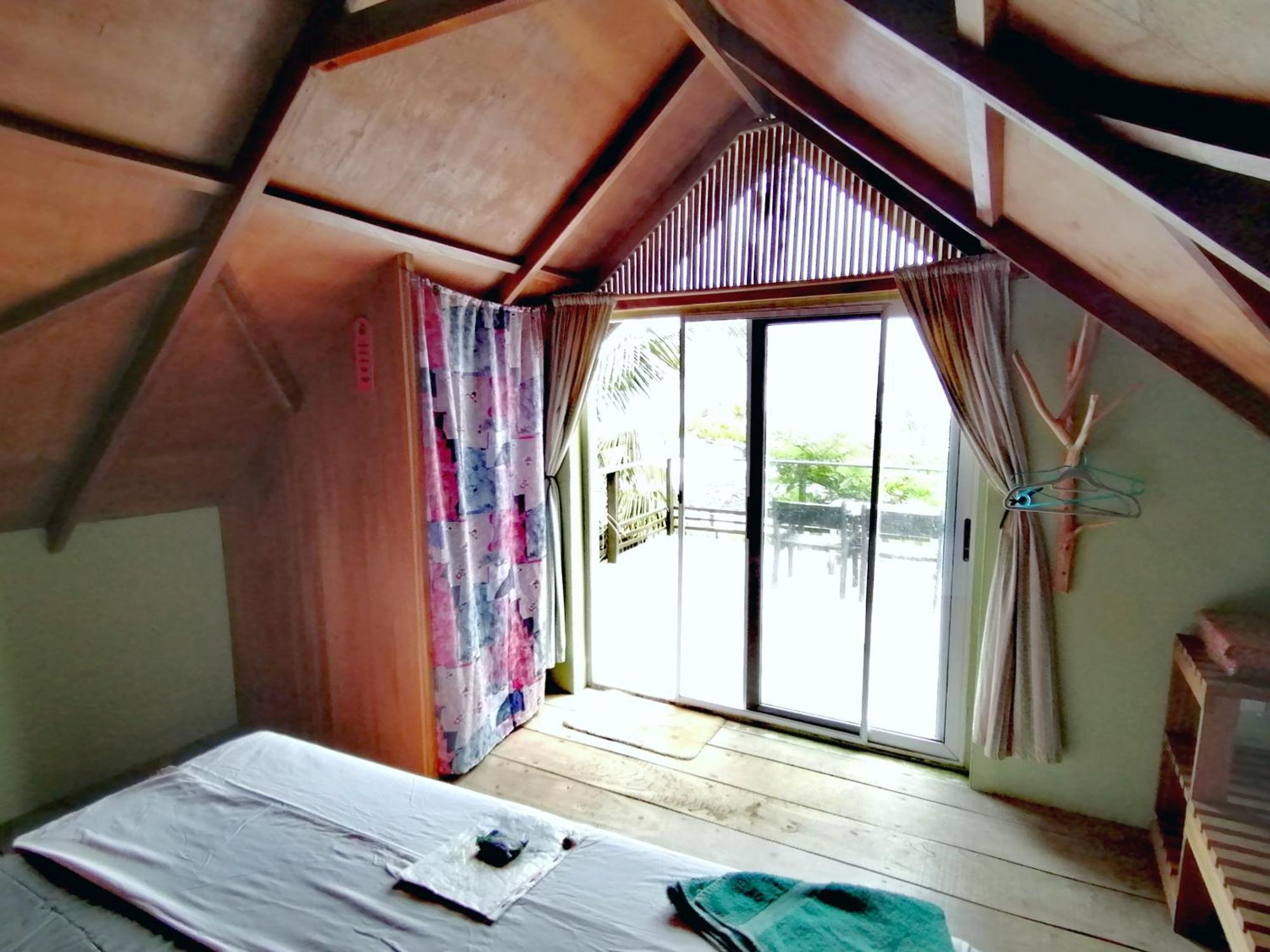 Afro Beach Eco Resort Butre Pokoj fotografie