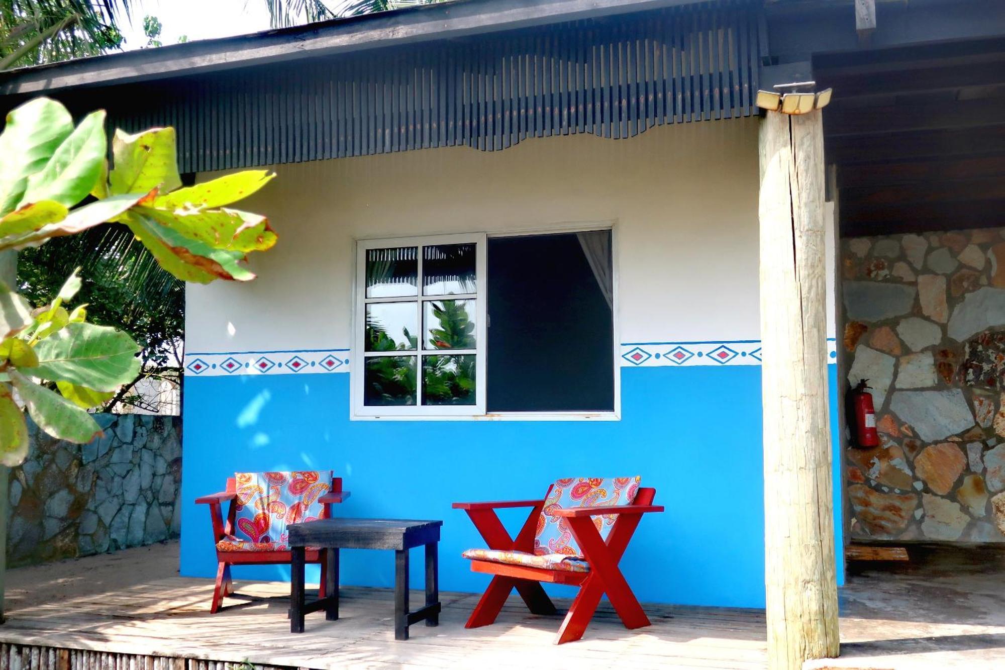 Afro Beach Eco Resort Butre Pokoj fotografie
